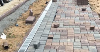 Профессиональная укладка плитки на улице в Похвистневе в октябре