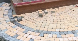 Укладка плитки на крыльцо в Похвистневе по цене от 820 руб. за м² | ТротуарнаяПлитка