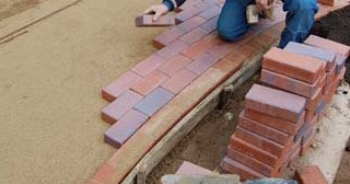 Установка тротуарной плитки в Похвистневе - цена от 820 руб. за работу