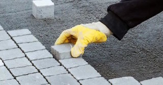 Укладка тротуарной плитки 50 на 50 в Похвистневе в октябре