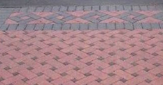 Укладка тротуарной плитки на старое бетонное основание в Похвистневе в октябре